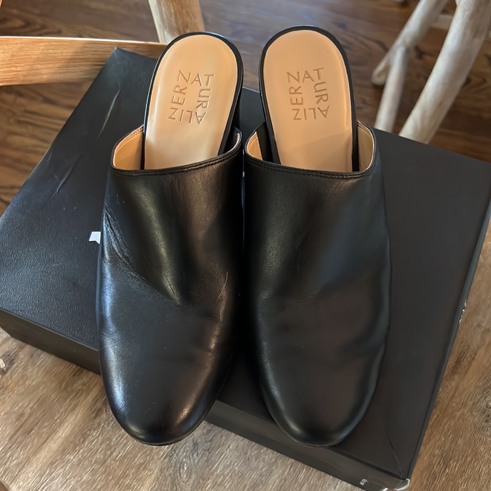Shoes - Picture 3 of 3